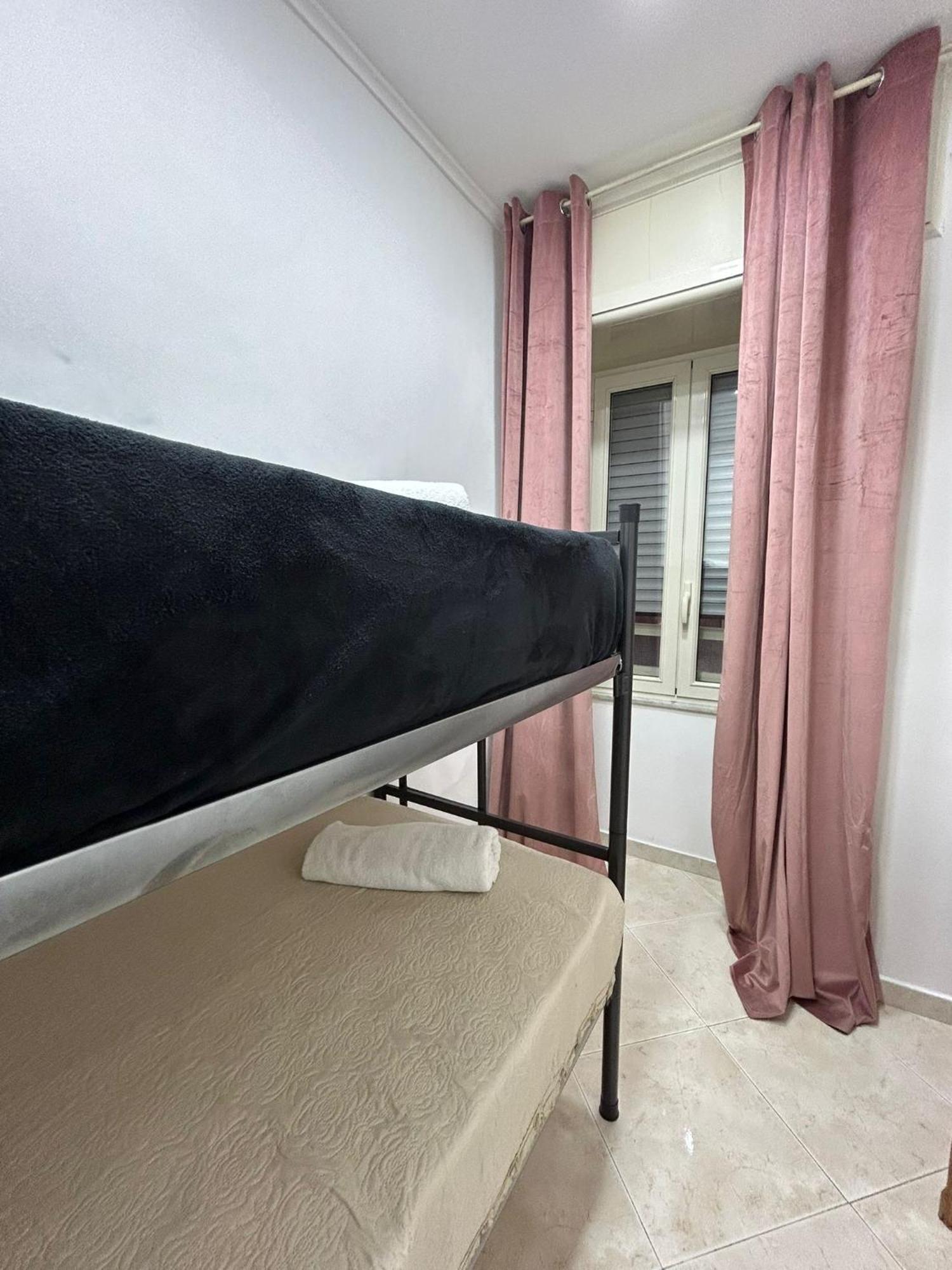 Dora House Valentino Apartment เนเปิลส์ ภายนอก รูปภาพ